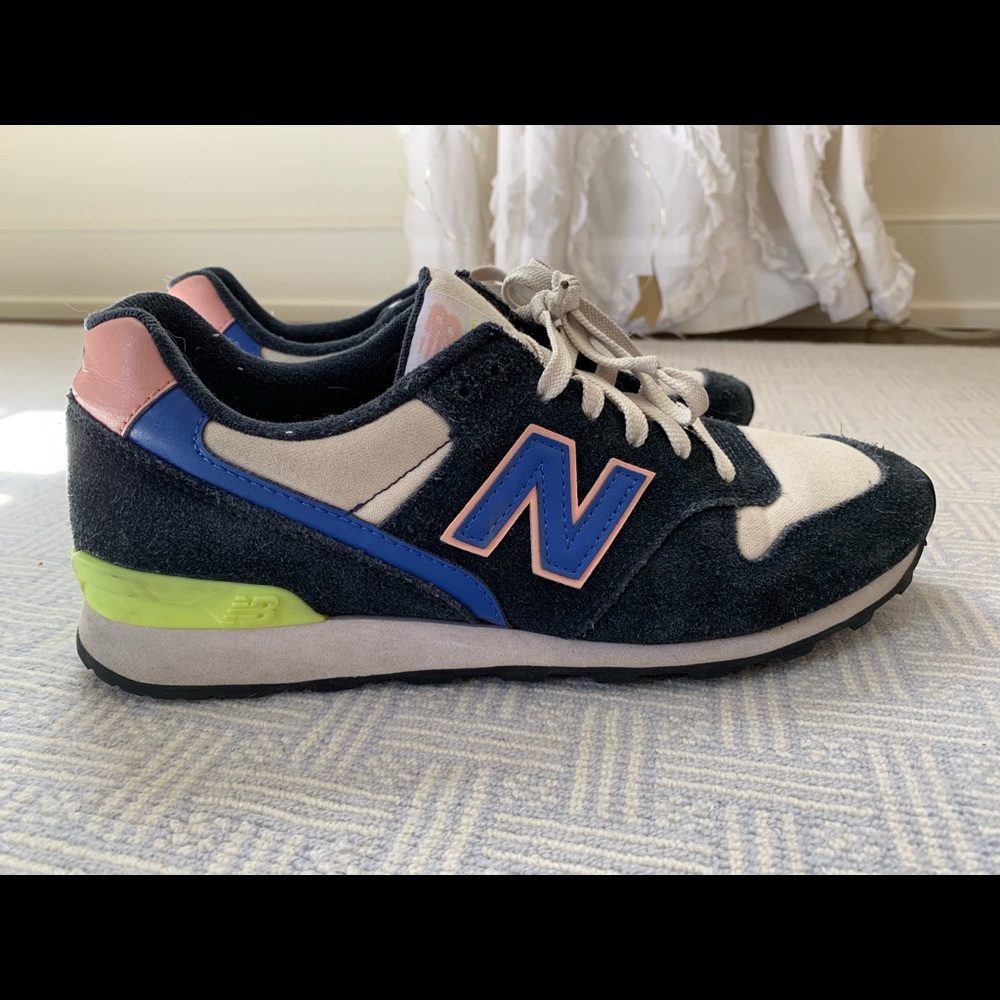 New Balance Shoes size 10!